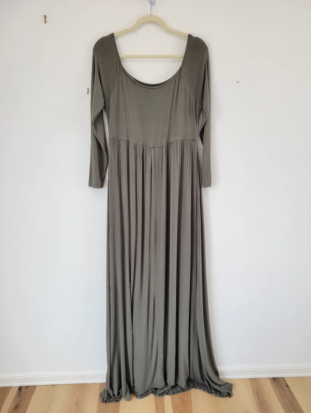 PinkBlush Maternity‎ Women’s XL Olive Green Long Sleeve Maxi Dress Stretch Knit